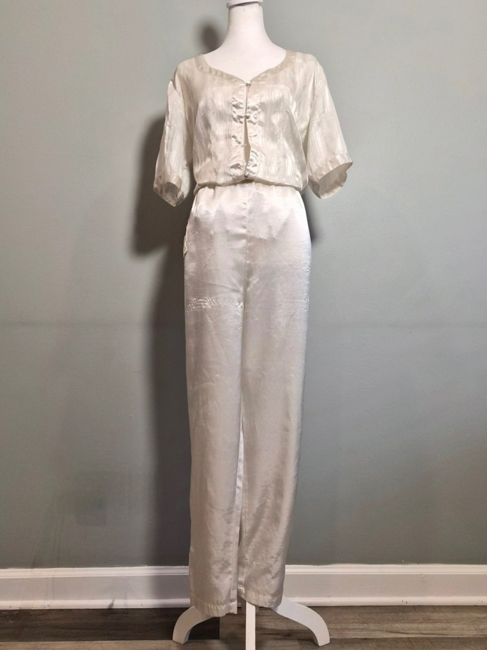 Victoria Secret Vintage 80s Gold Label Romantic Ivory Satin 2 Piece Pajama Set M